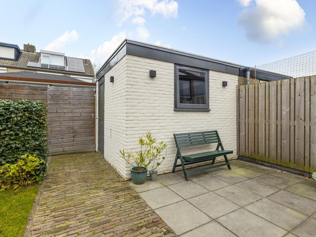 van Wenastraat 9, GIESSENBURG