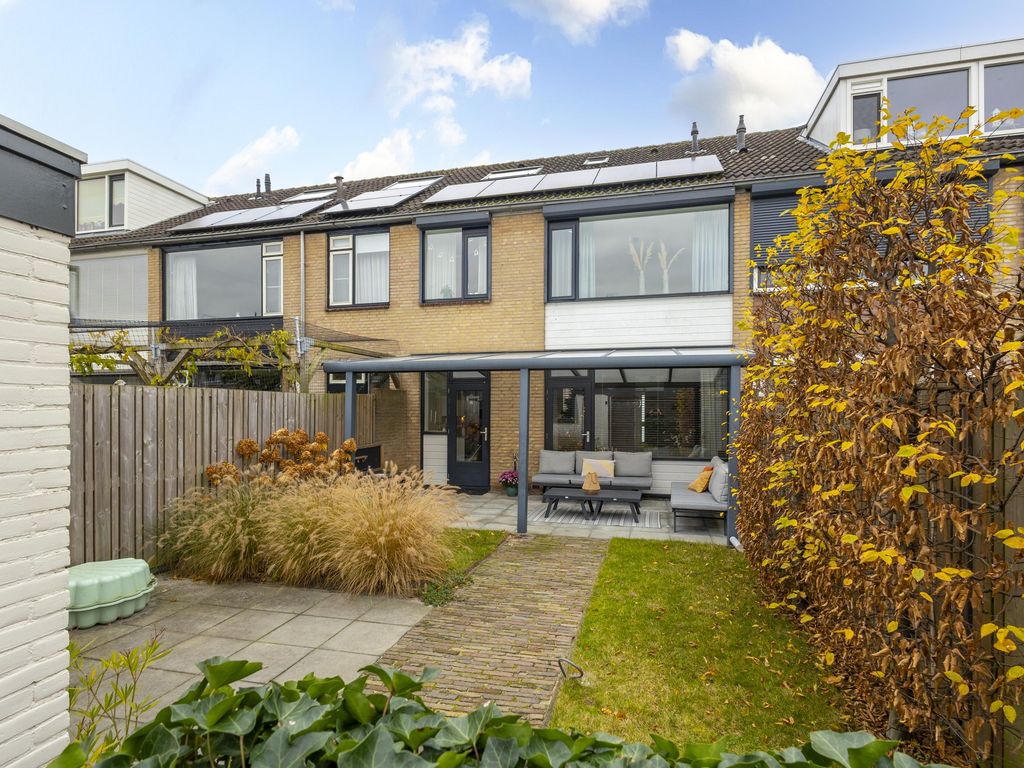 van Wenastraat 9, GIESSENBURG