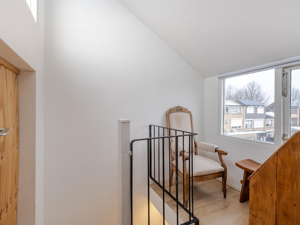 Oranjelaan 20, GIESSENBURG