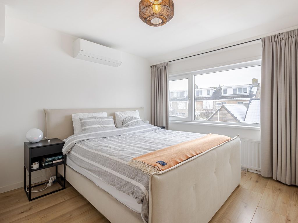 Oranjelaan 20, GIESSENBURG