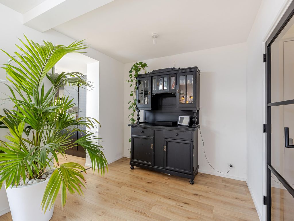 Oranjelaan 20, GIESSENBURG