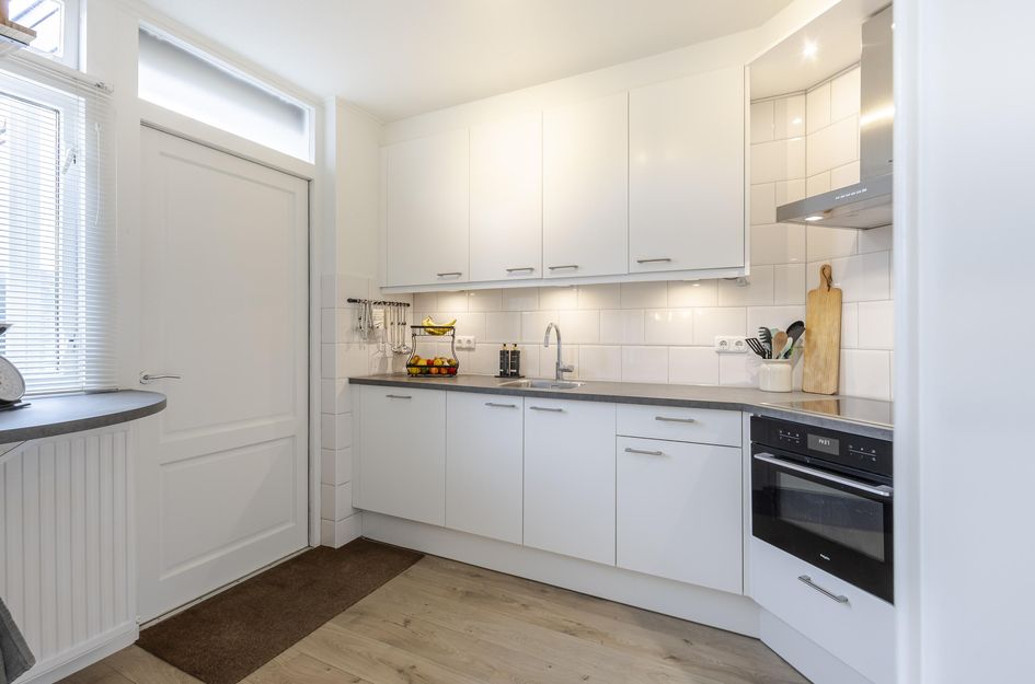 van Brederodestraat 79