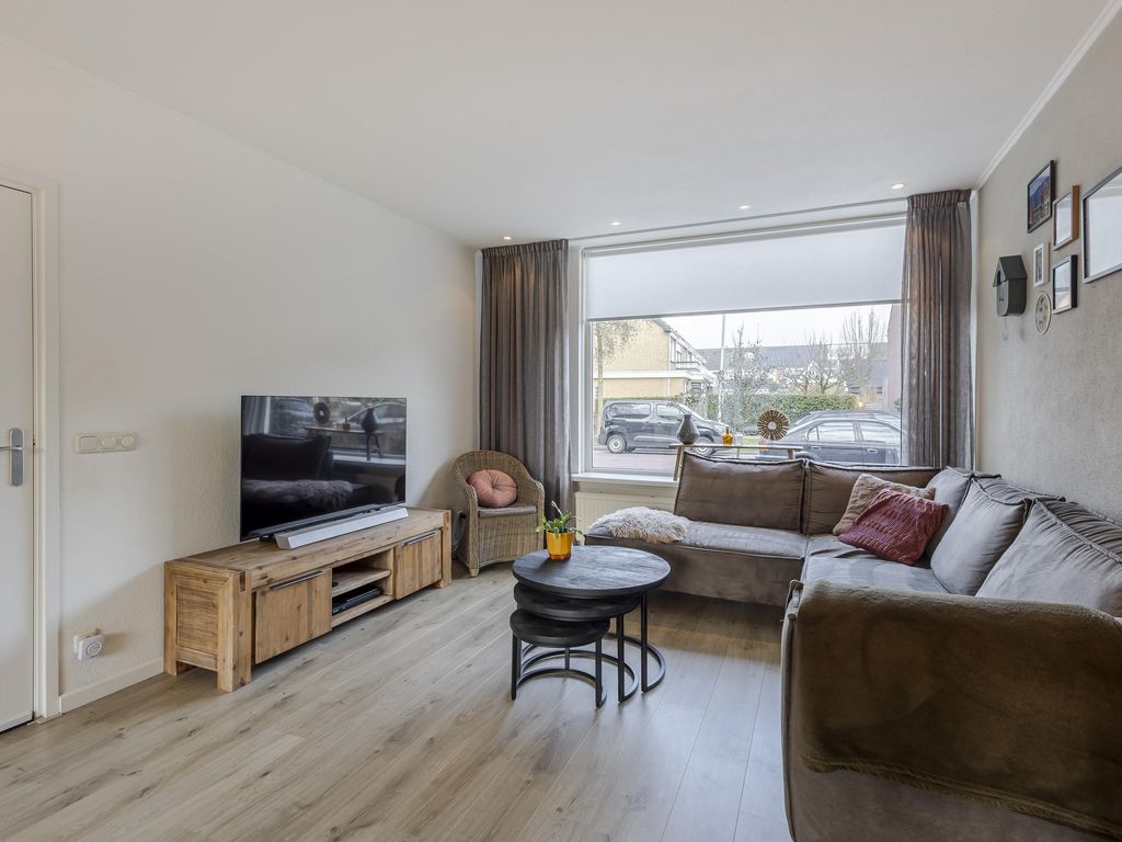 van Brederodestraat 79, GIESSENBURG