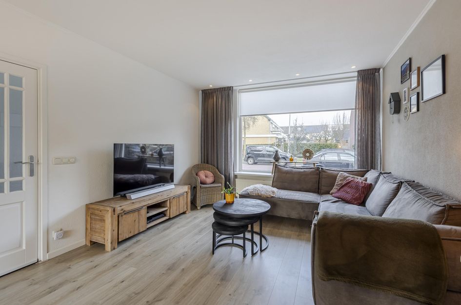 van Brederodestraat 79