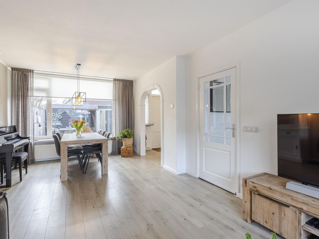 van Brederodestraat 79, GIESSENBURG