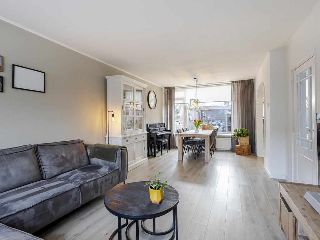 van Brederodestraat 79, GIESSENBURG