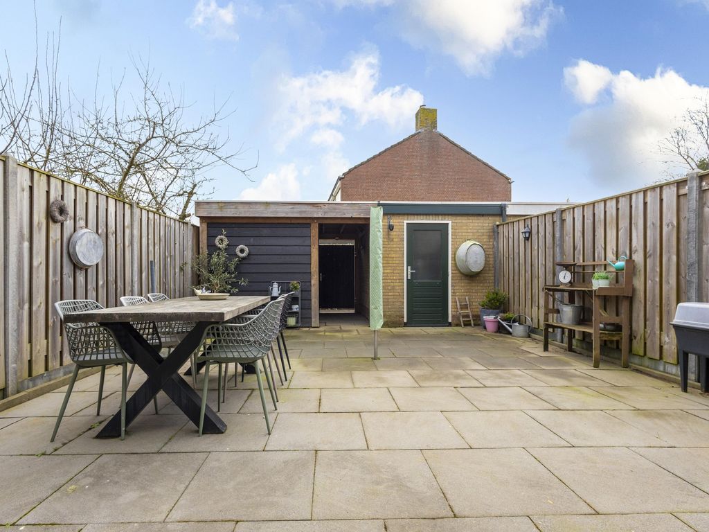 van Brederodestraat 79, GIESSENBURG