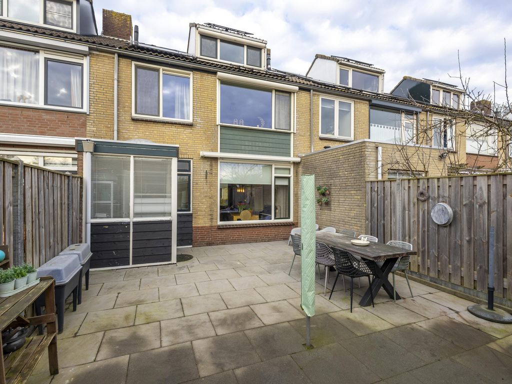 van Brederodestraat 79, GIESSENBURG