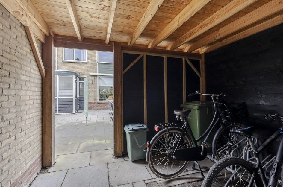 van Brederodestraat 79