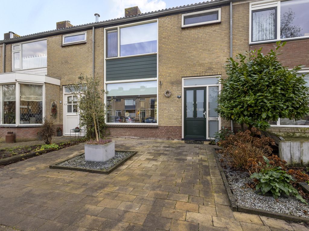 van Brederodestraat 79, GIESSENBURG