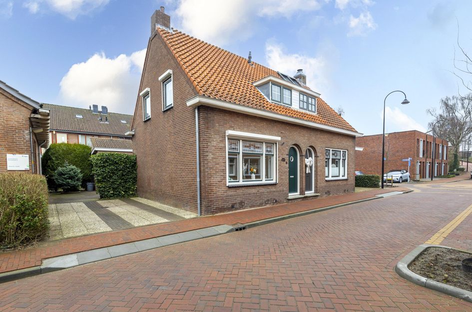 Emmastraat 13