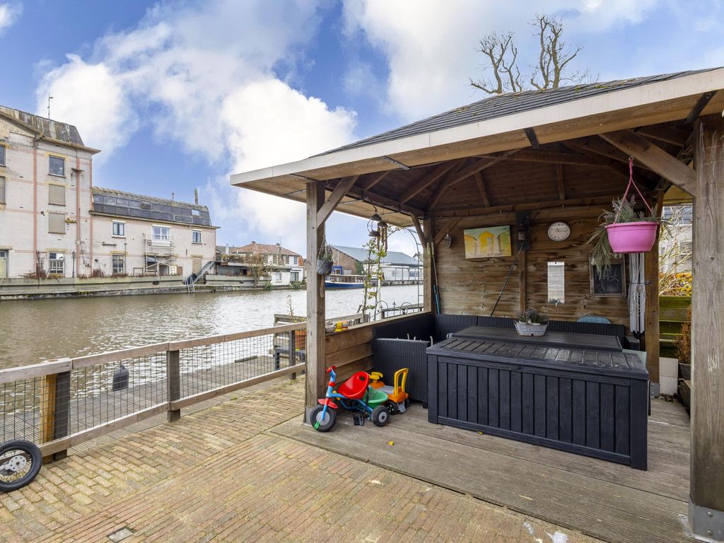 Peursumseweg 76, GIESSENBURG