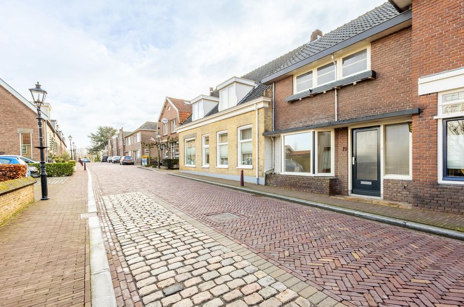 Hoogstraat 19