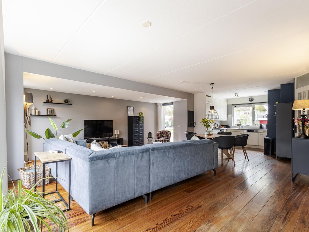 Molenlaan 42, GROOT-AMMERS