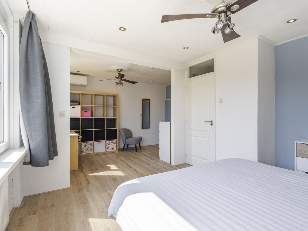 van Wenastraat 27, GIESSENBURG