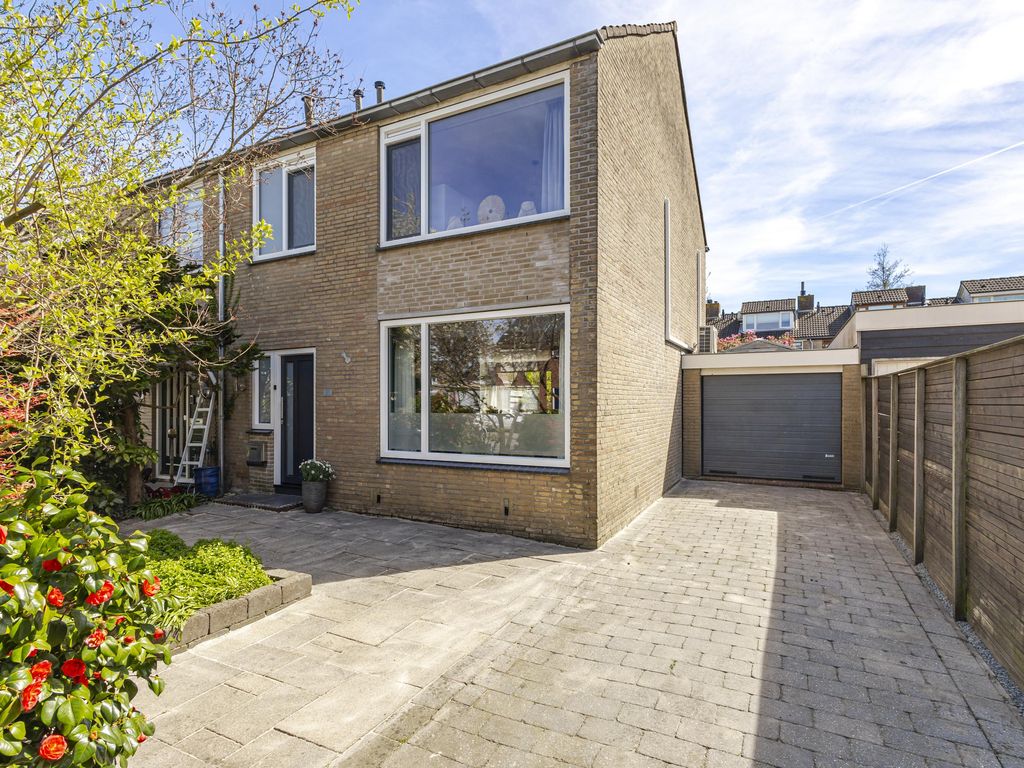 van Wenastraat 27, GIESSENBURG