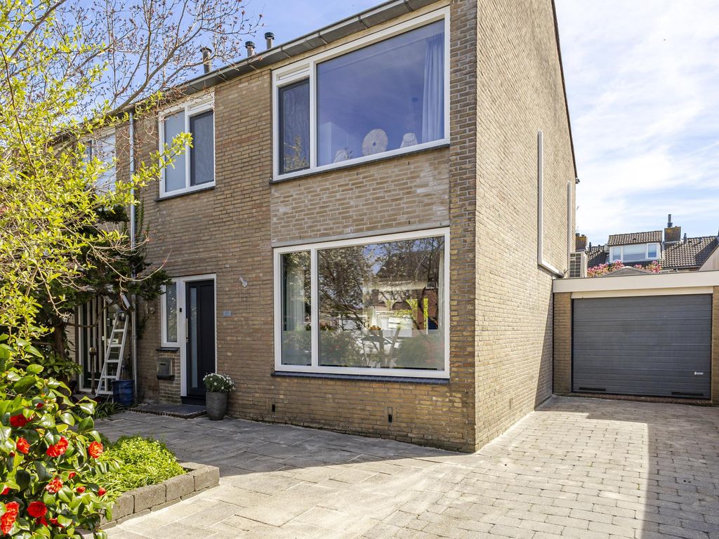 van Wenastraat 27, GIESSENBURG