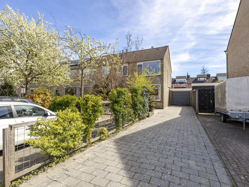 van Wenastraat 27, GIESSENBURG