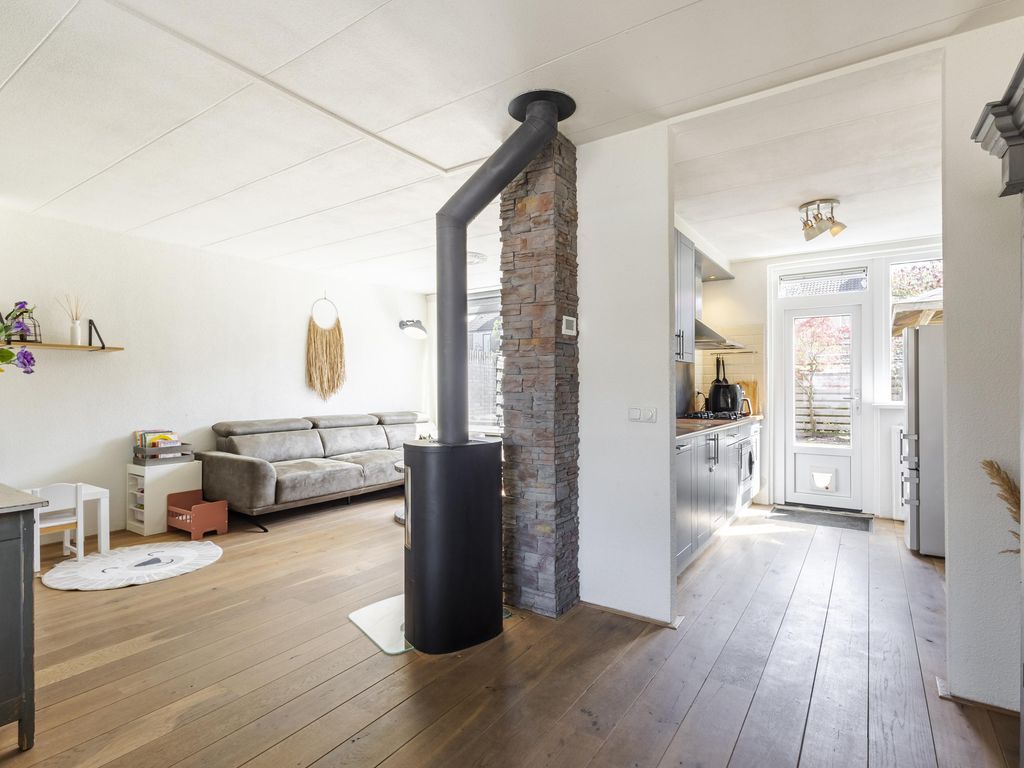 van Wenastraat 27, GIESSENBURG