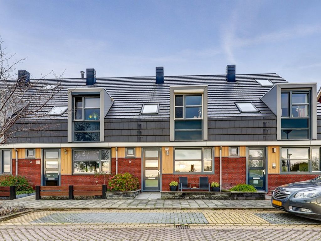 Magnolia 21, BRANDWIJK