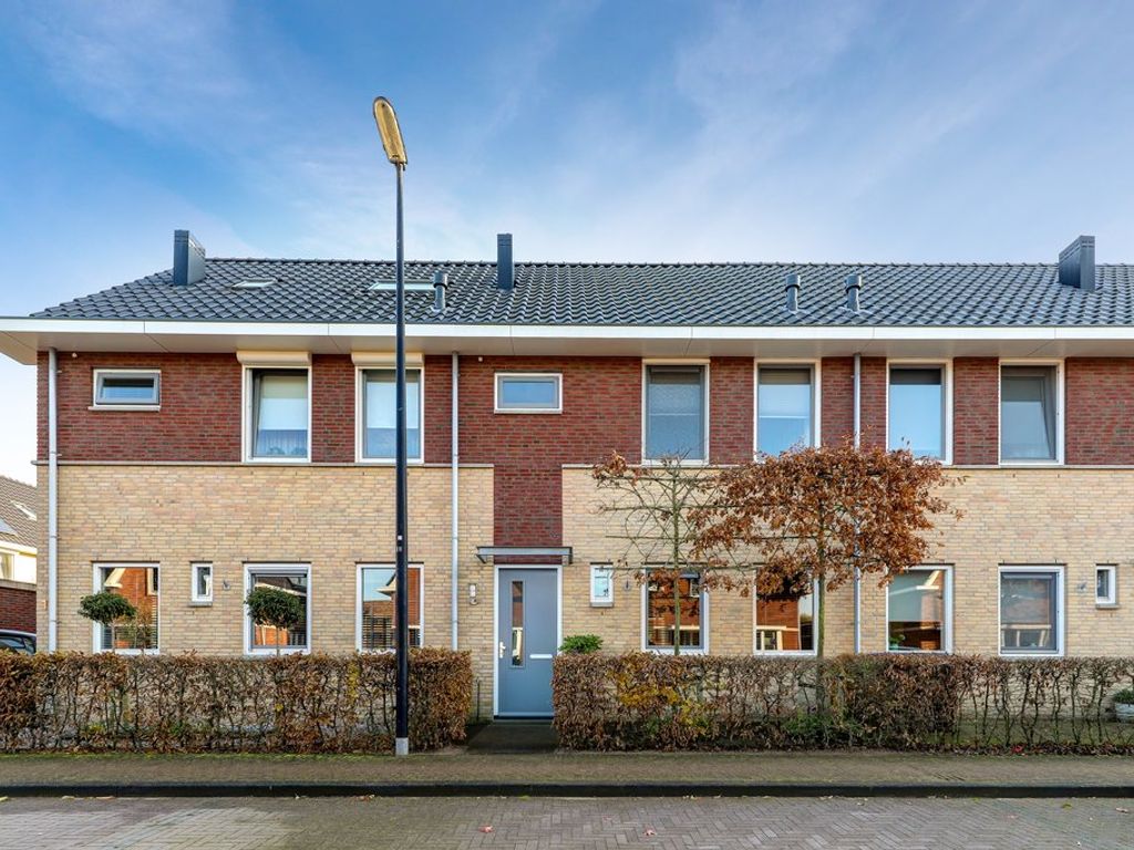Kievit 3, MEERKERK