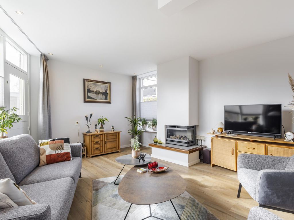 van Brederodestraat 69, GIESSENBURG