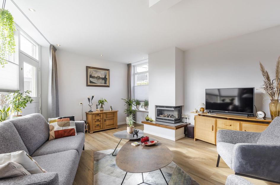 van Brederodestraat 69