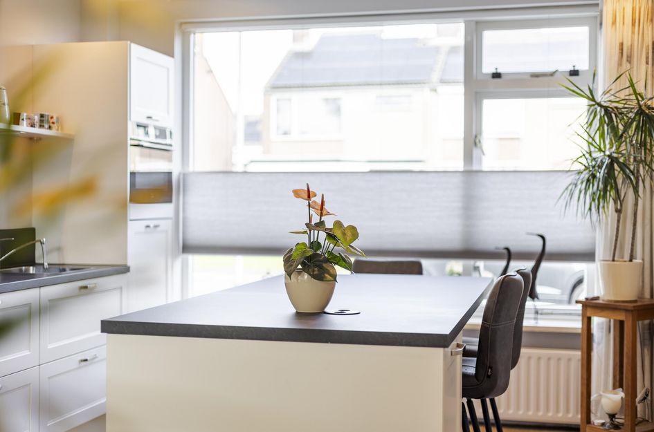 van Brederodestraat 69