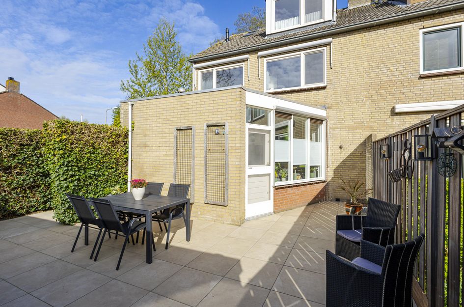 van Brederodestraat 69