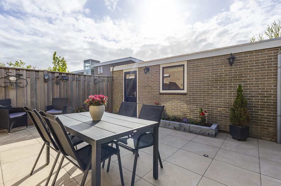 van Brederodestraat 69