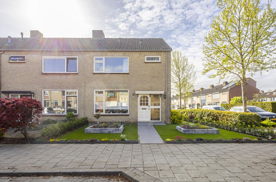 van Brederodestraat 69