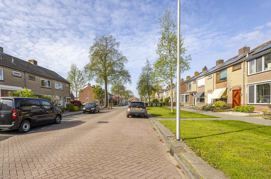 van Brederodestraat 69