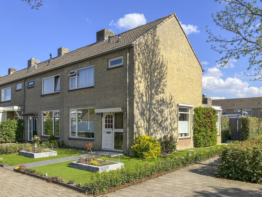 van Brederodestraat 69, GIESSENBURG