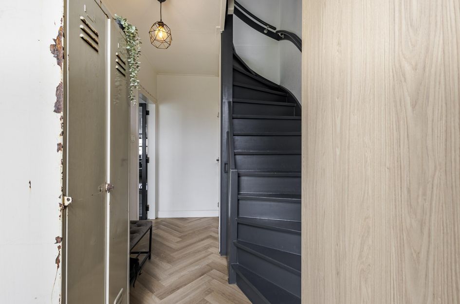 van Brederodestraat 38