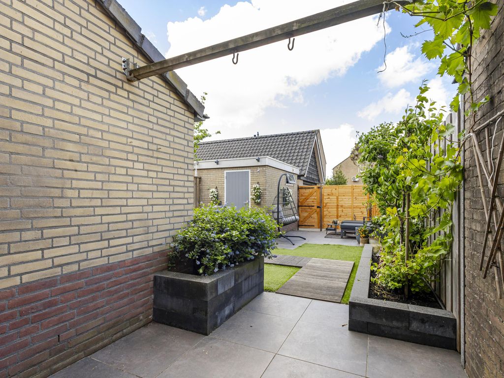 van Brederodestraat 38, GIESSENBURG