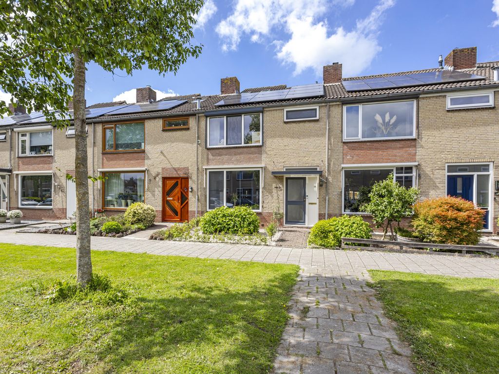 van Brederodestraat 38, GIESSENBURG
