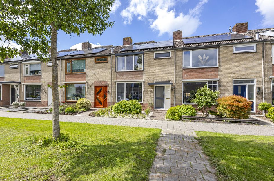 van Brederodestraat 38