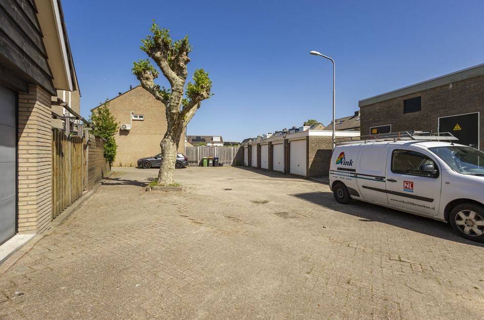 van Brederodestraat 38