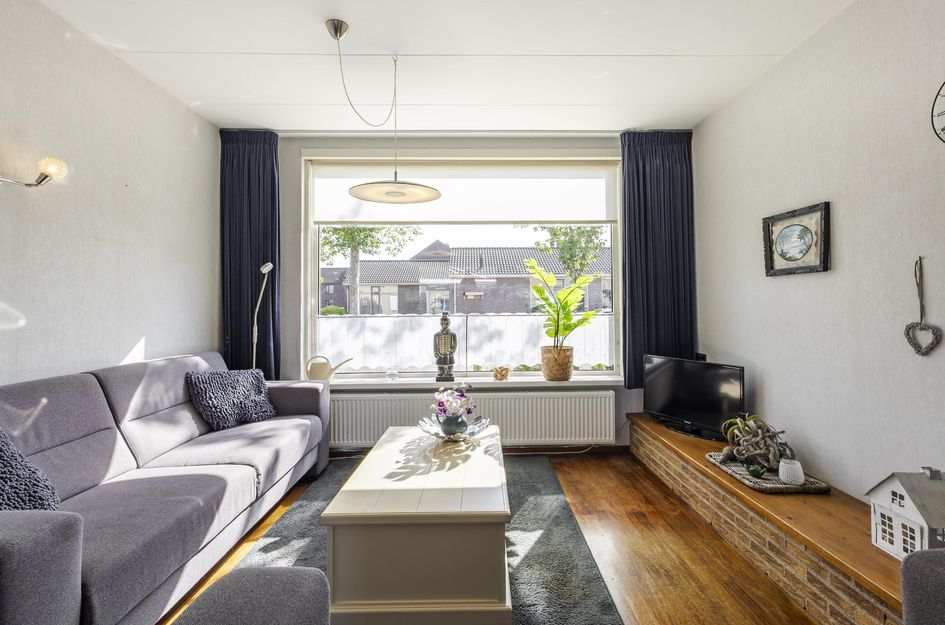 van Brederodestraat 6