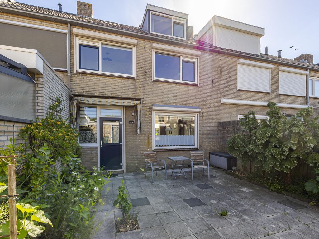 van Brederodestraat 6, GIESSENBURG