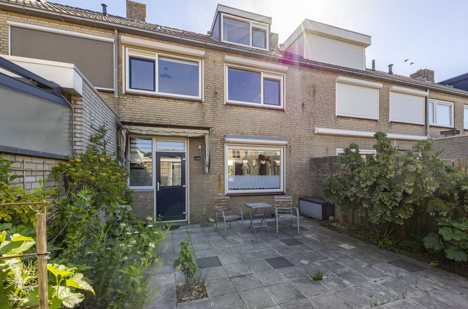 van Brederodestraat 6