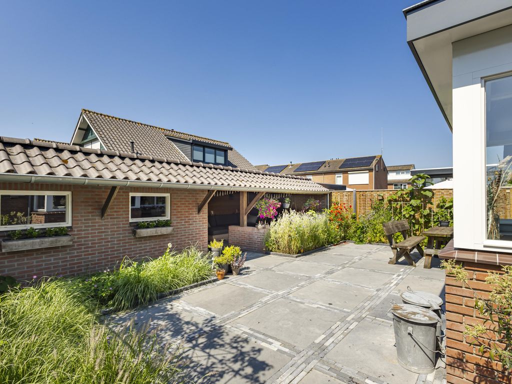 Hoogstraat 17, LEERBROEK