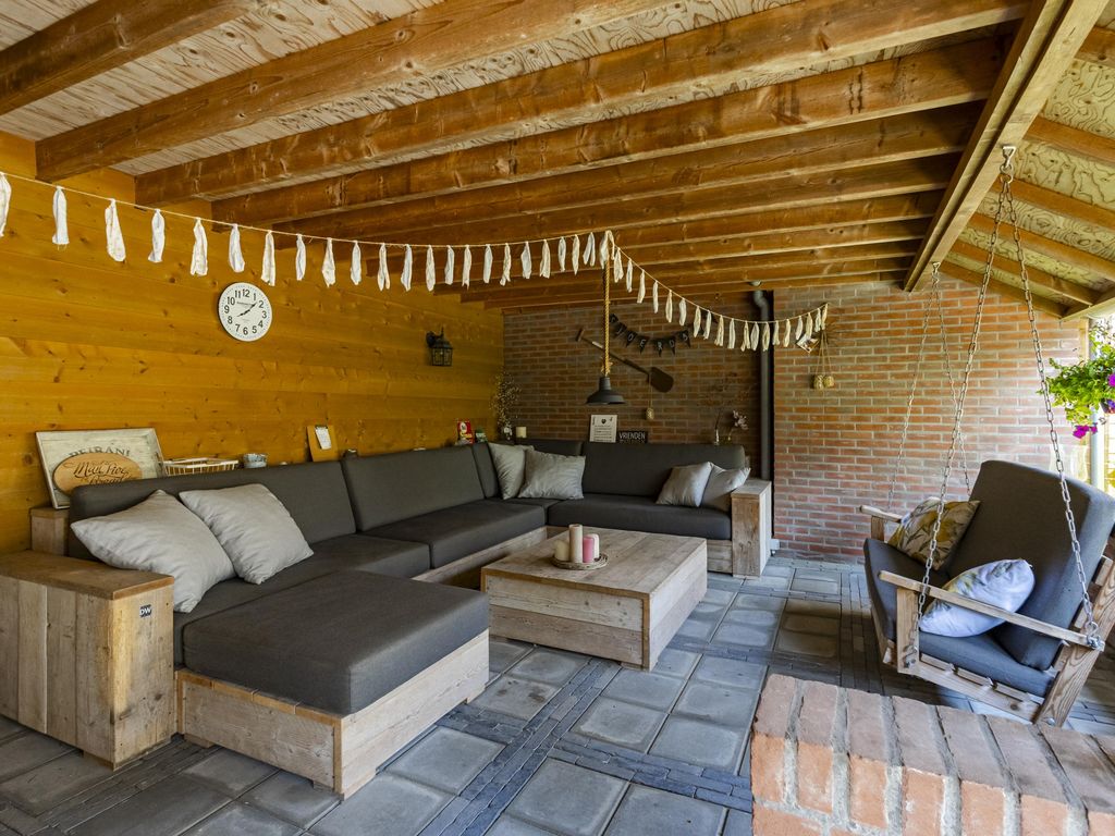 Hoogstraat 17, LEERBROEK