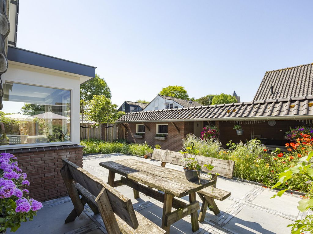 Hoogstraat 17, LEERBROEK