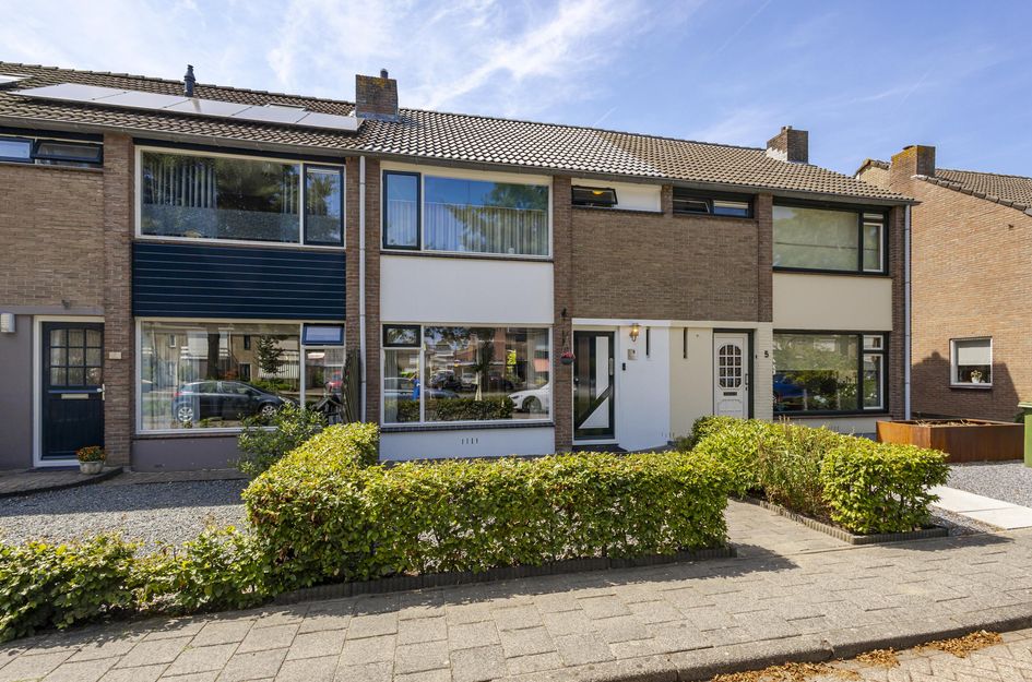 Burgemeester van der Bruggelaan 6