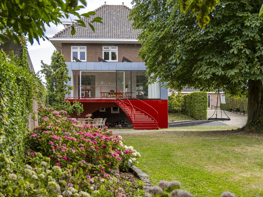 Bazeldijk 12, MEERKERK