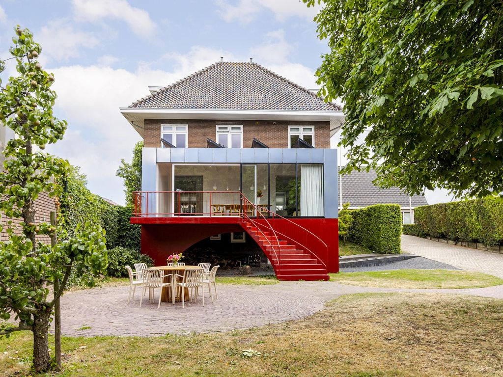 Bazeldijk 12, MEERKERK