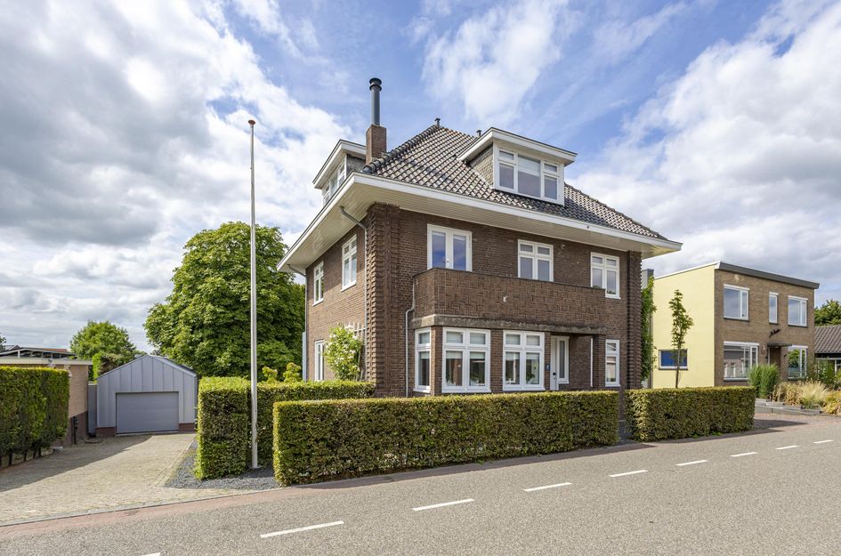 Bazeldijk 12