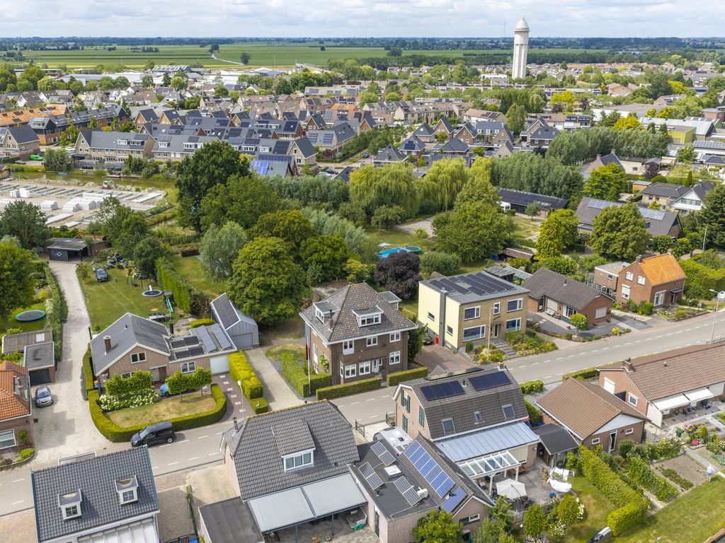 Bazeldijk 12, MEERKERK