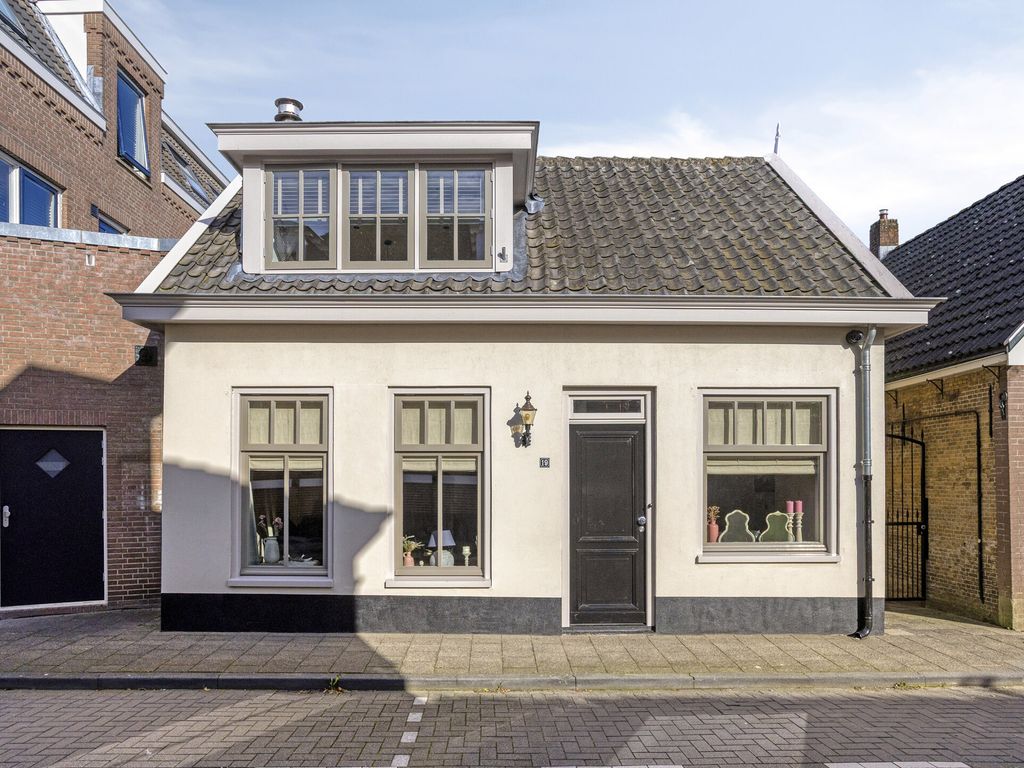 Kerkstraat 19, GROOT-AMMERS